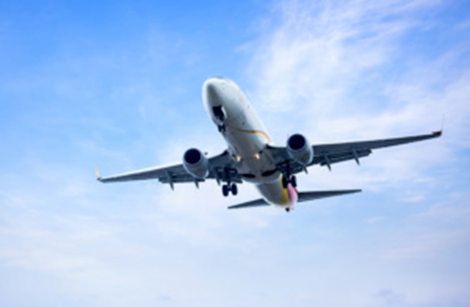 IDOSA QUE CAIU EM EMBARQUE PARA VIAGEM INTERNACIONAL SERÁ INDENIZADA